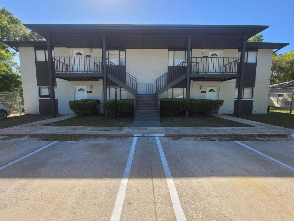 Apartment for rent at 7857 Pinehurst Dr, Spring Hill, FL 34606