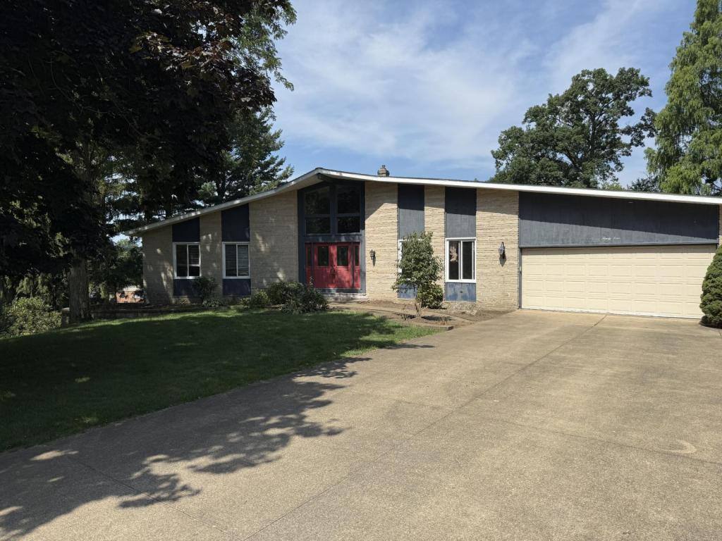 House for rent at 1694 Arthur Dr, Wooster, OH 44691