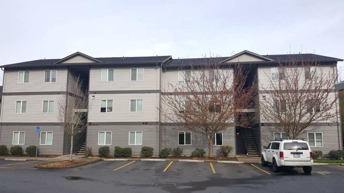 Apartment for rent at 231 Pioneer Dr #251 L, Silverton, OR 97381