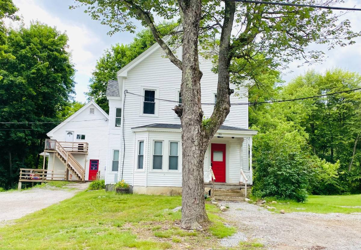 Apartment for rent at 95 Hall Ave, Henniker, NH 03242