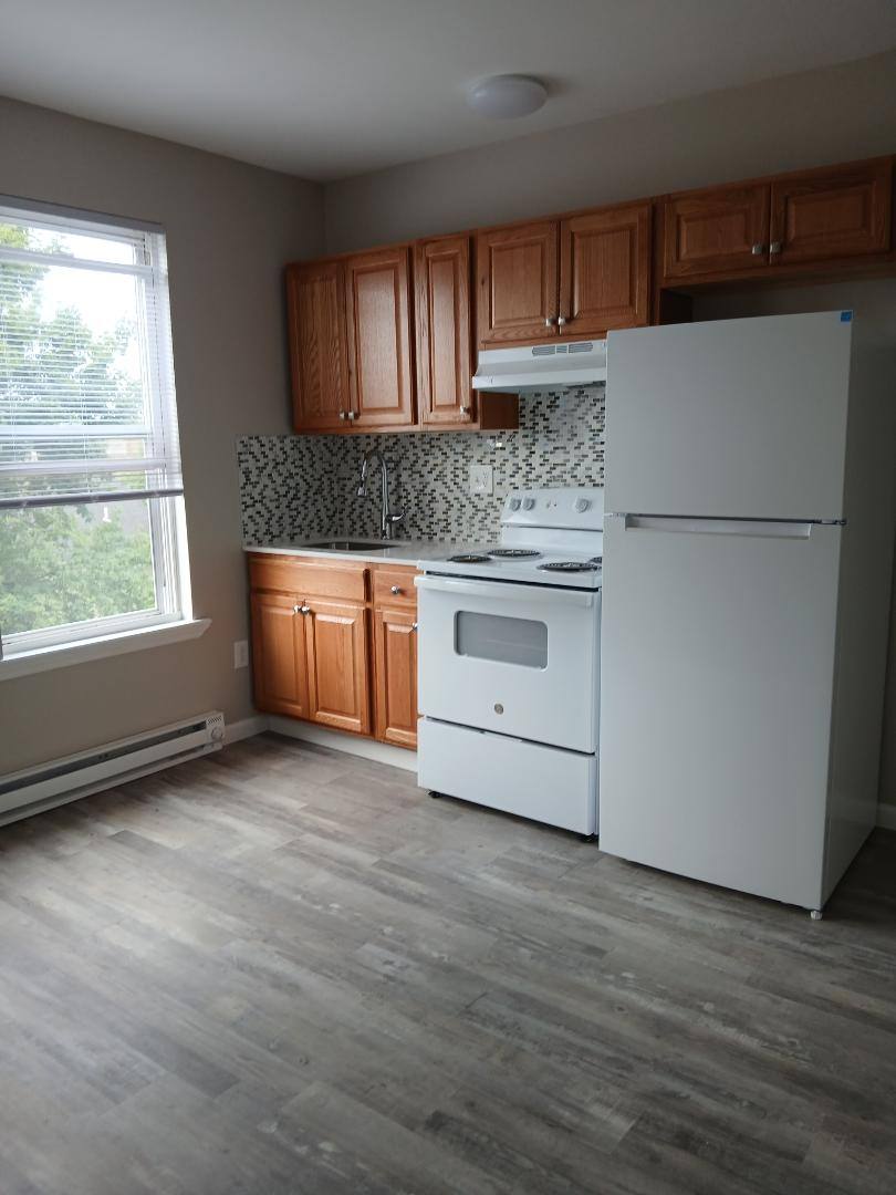 Apartment for rent at 421 Washington St, Hartford, CT 06106