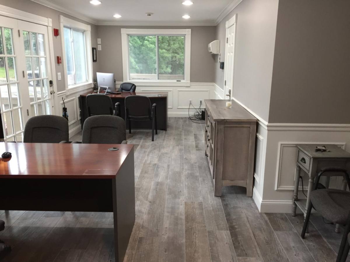 1459 Lakeview Ave, Dracut, MA 01826