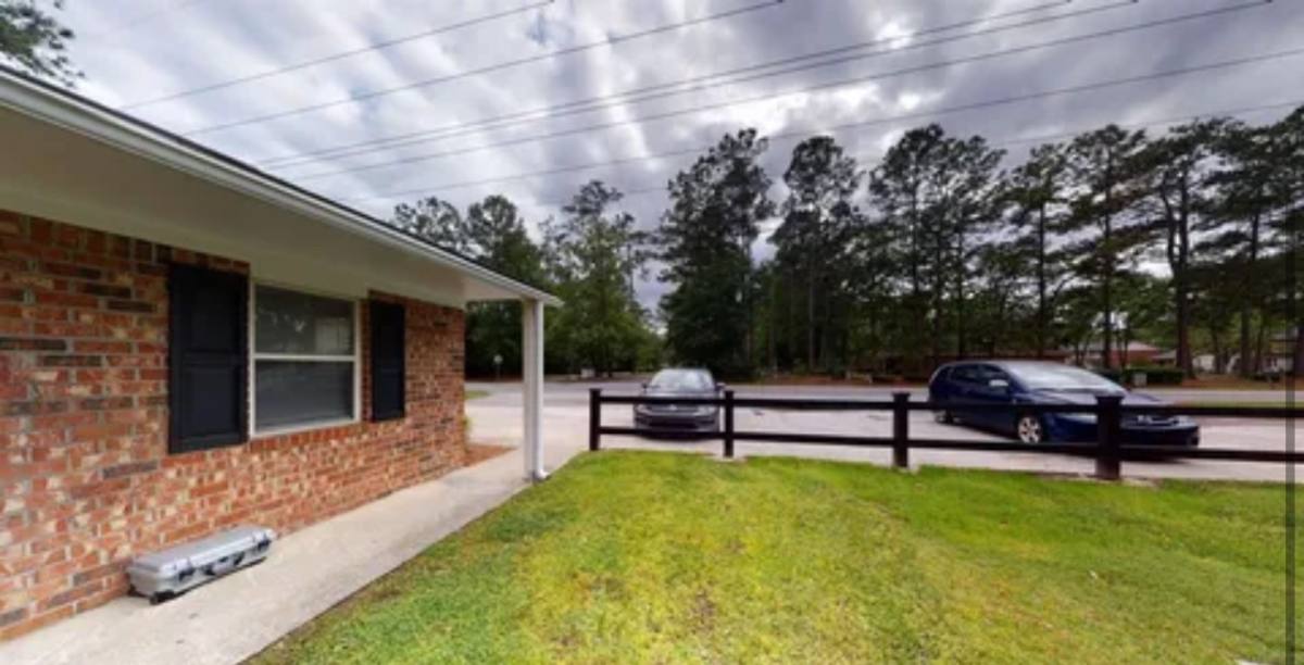 Apartment for rent at 548 Orangeburg Rd, Summerville, SC 29483