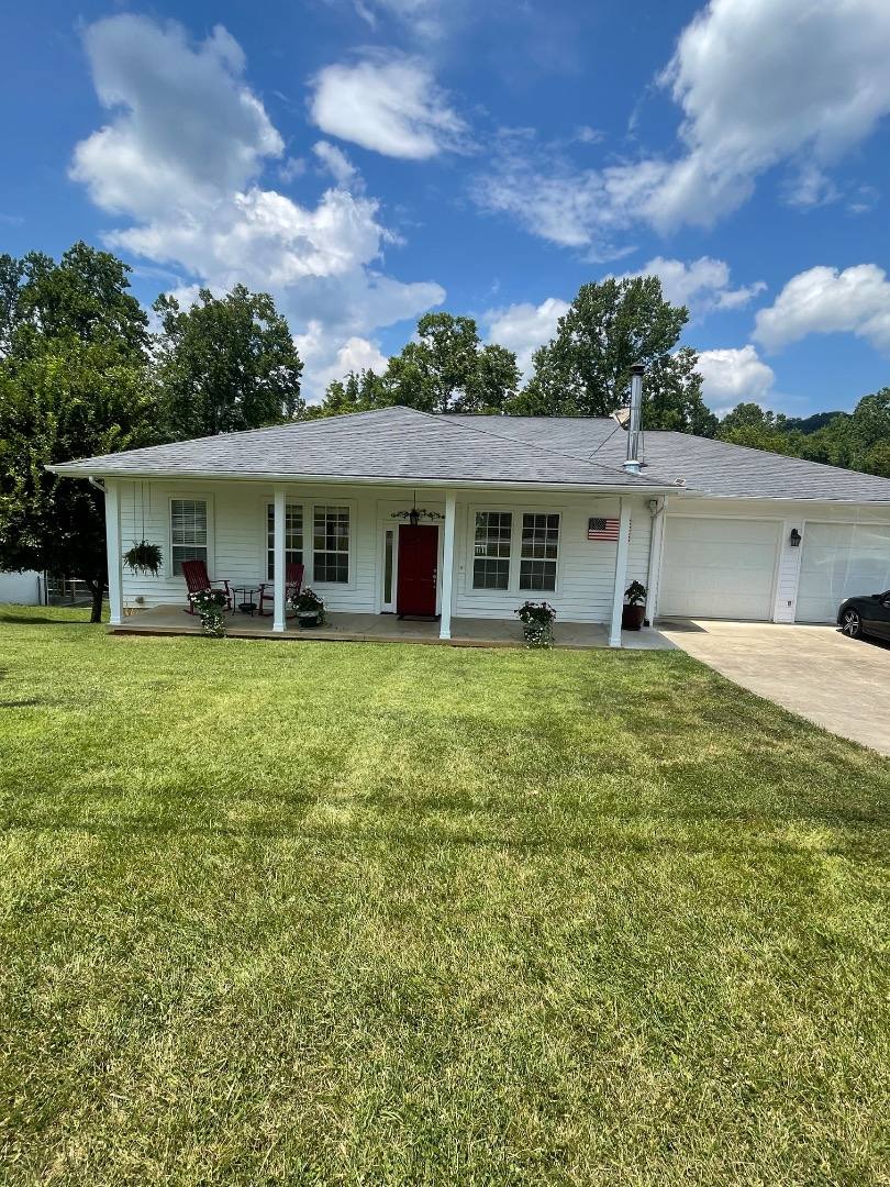 Apartment for rent at 300 Hickory Rd, Bristol, TN 37620