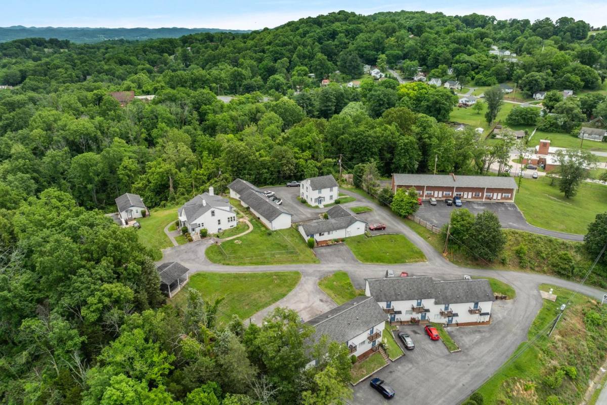 3802 Memorial Blvd, Kingsport, TN 37664