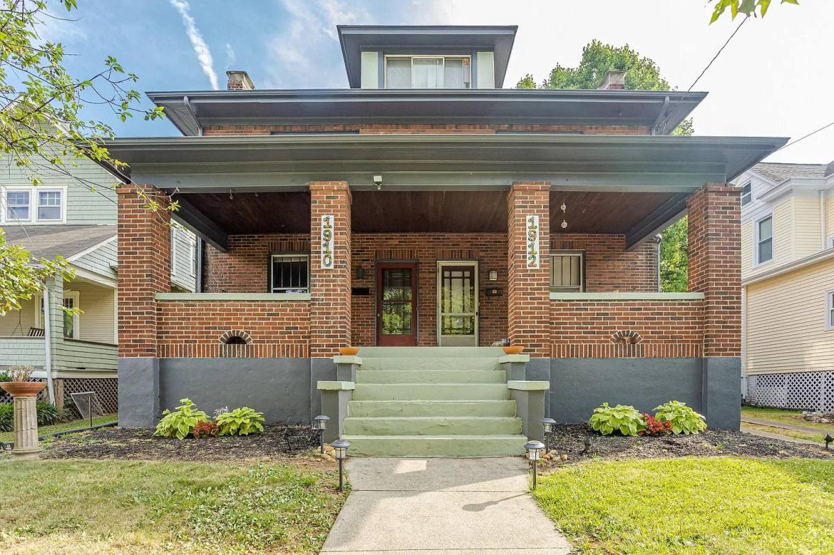 Apartment for rent at 1910 Oxford Ave SW, Roanoke, VA 24015