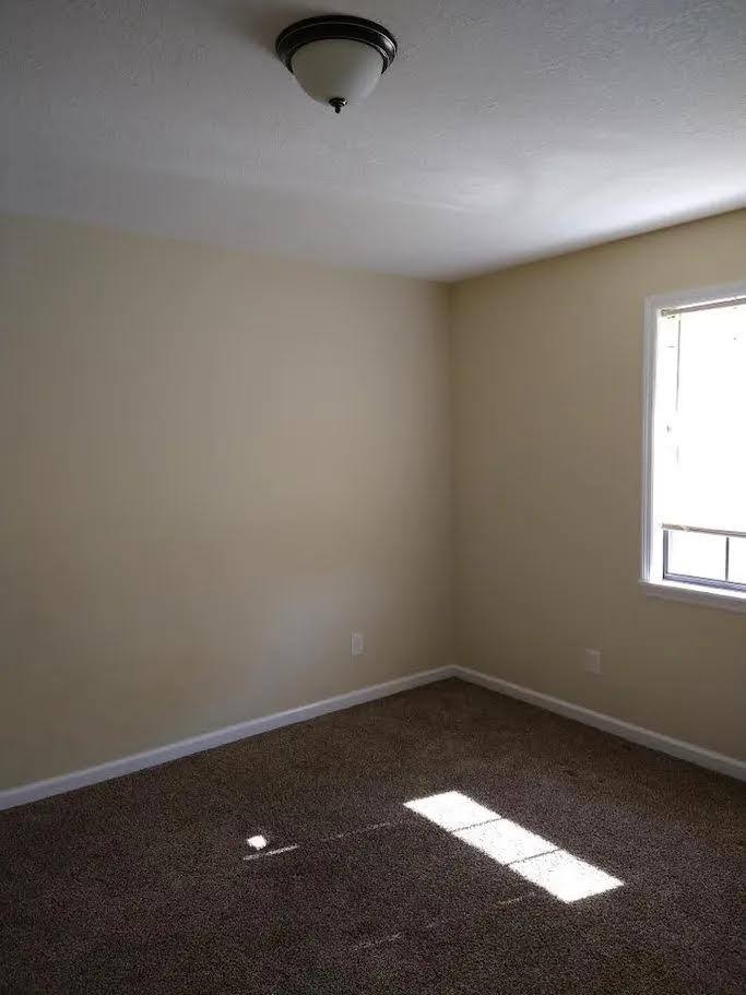 Apartment for rent at 401 S 4th Ave #14, Chatsworth, GA 30705