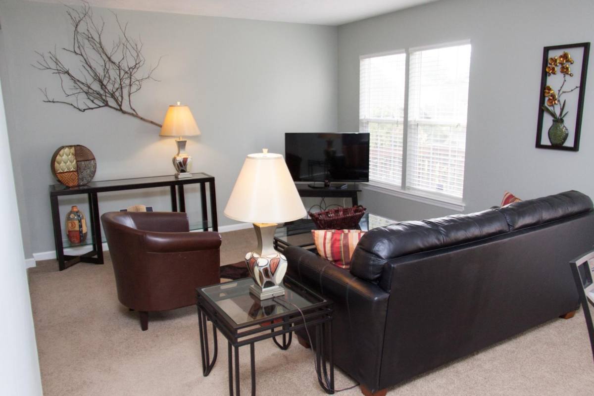 Townhouse for rent at 1026 Royal Dr, Canonsburg, PA 15317