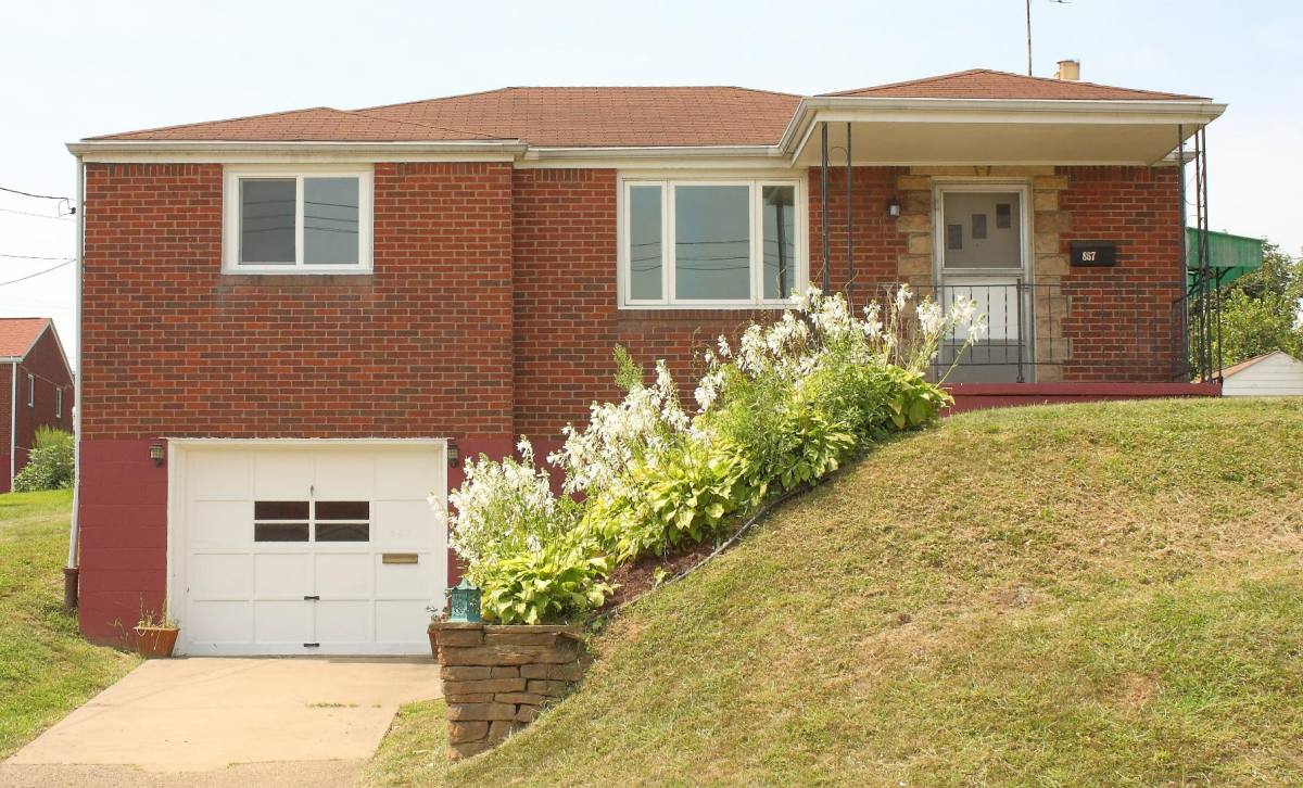 House for rent at 867 Horton St #867, Clairton, PA 15025