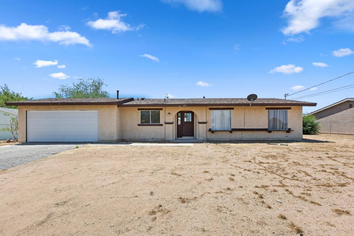 House for rent at 15073 Mojave St, Hesperia, CA 92345