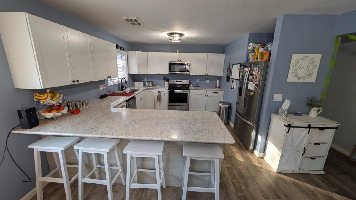 House for rent at 1720 Brookmede Dr, South Bend, IN 46614