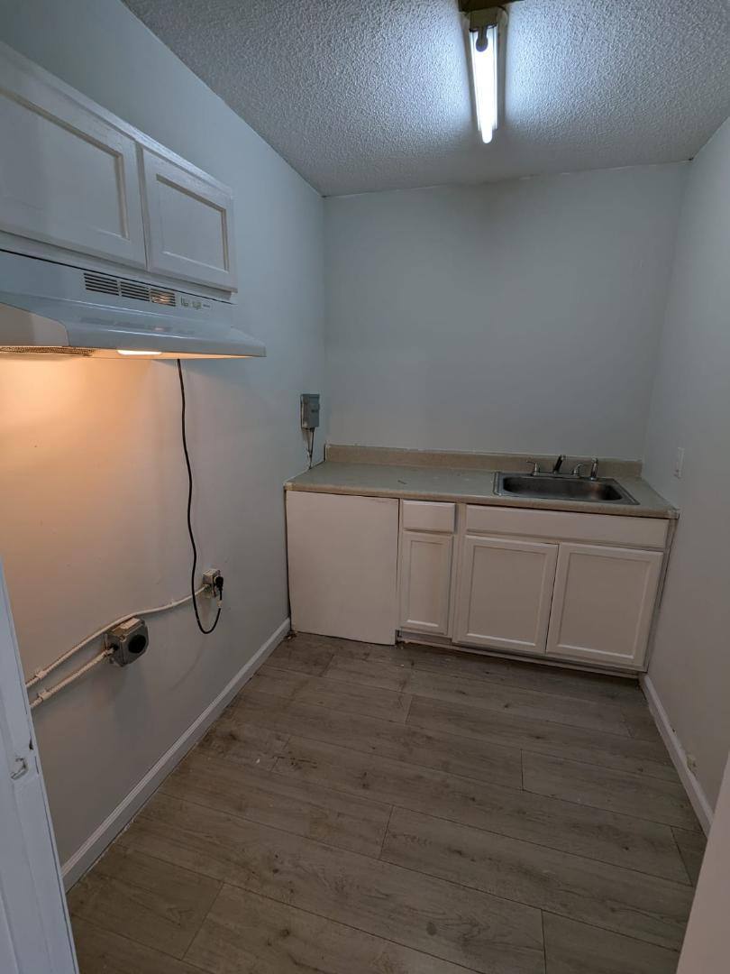 Apartment for rent at 1705 Rolling Meadow Court #3, Winston Salem, NC 27107