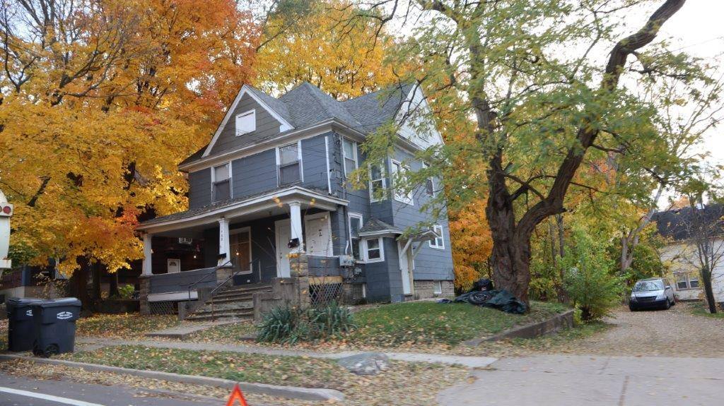 Apartment for rent at 1408 E Main St #1, Kalamazoo, MI 49048