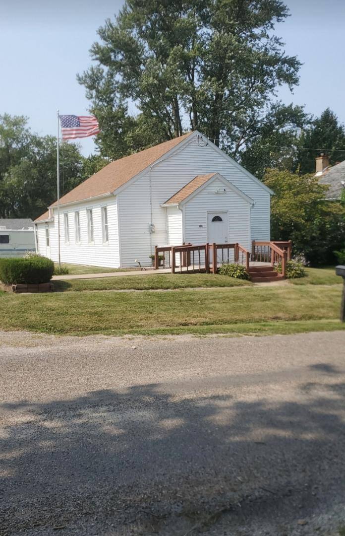 House for rent at 108 N Madison St, Clayton, IL 62324