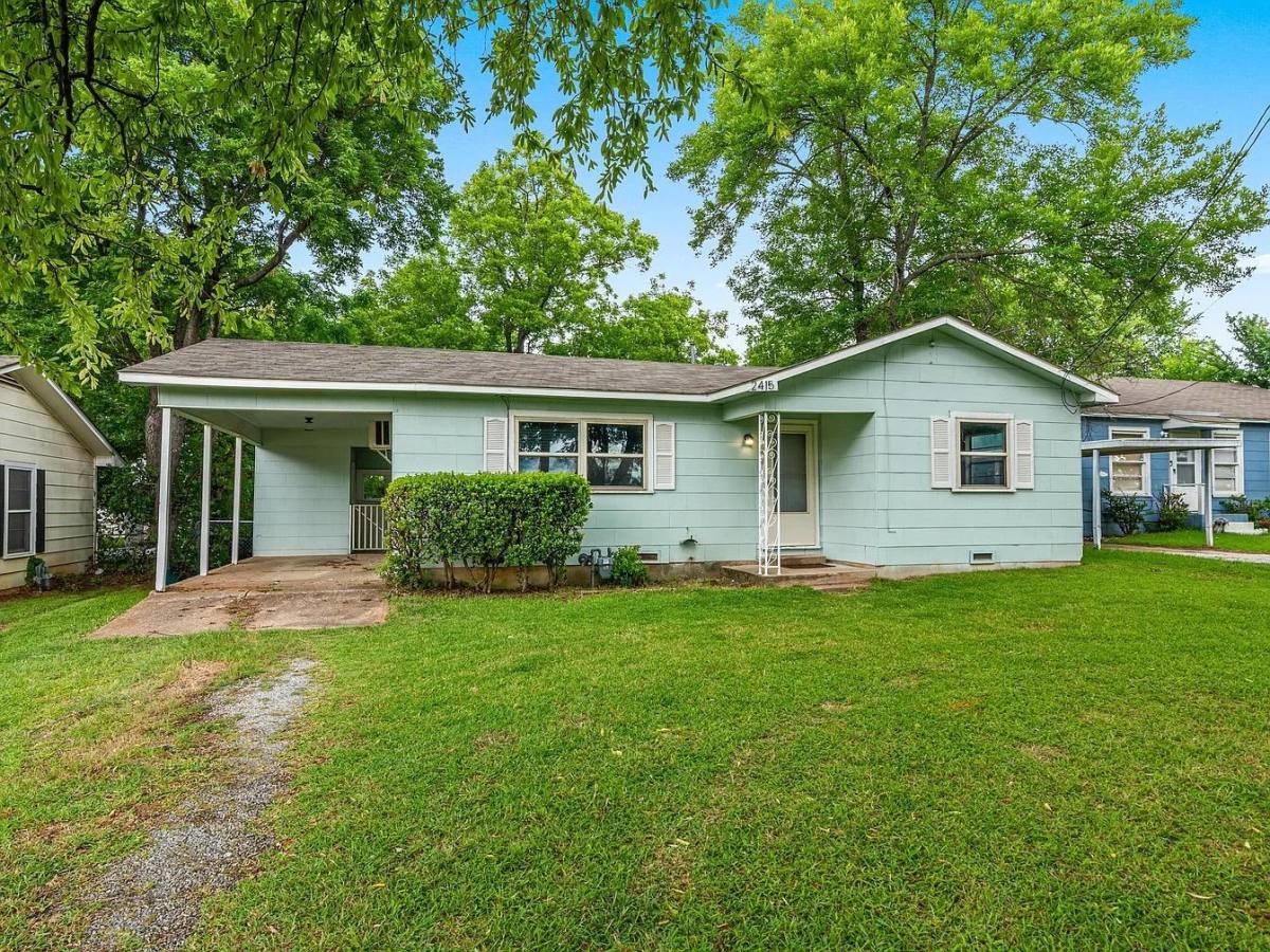 House for rent at 2415 W Morton St #1, Denison, TX 75020
