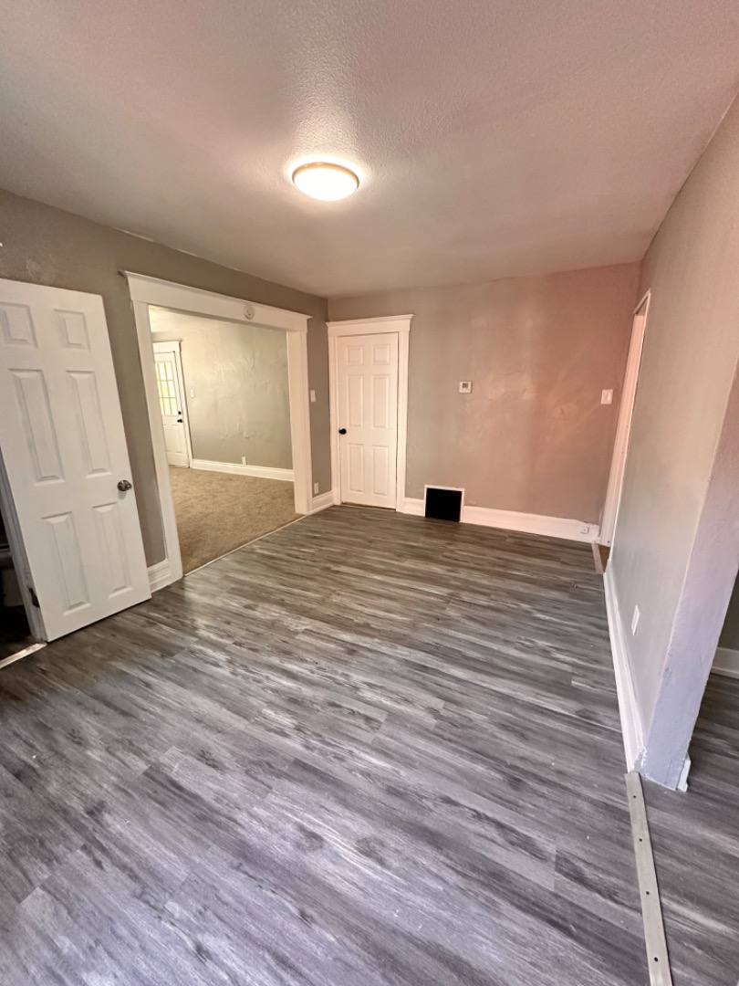 Apartment for rent at 422 Eastern Ave, Toledo, OH 43609