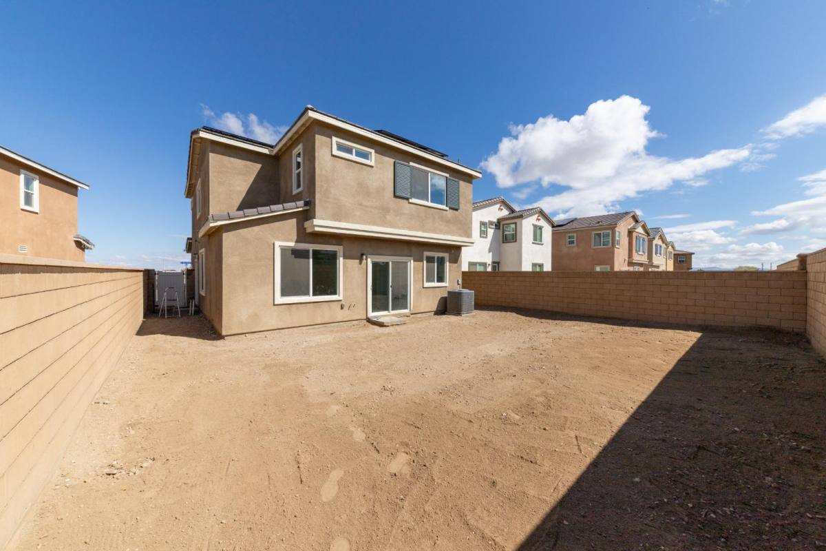 House for rent at 11931 Glen Avon St, Victorville, CA 92392