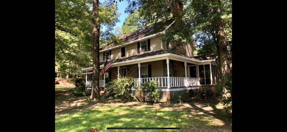 House for rent at 200 Scarlet Dr, Columbus, MS 39705