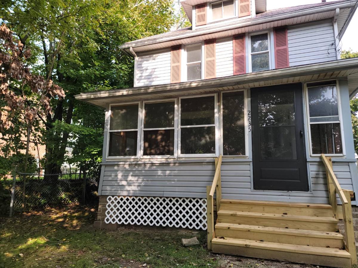 House for rent at 2235 12th St SW, Akron, OH 44314