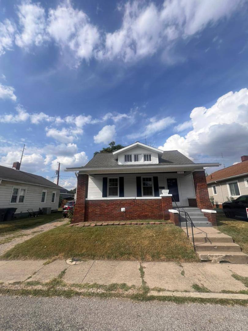 House for rent at 2211 W Columbia St, Evansville, IN 47712