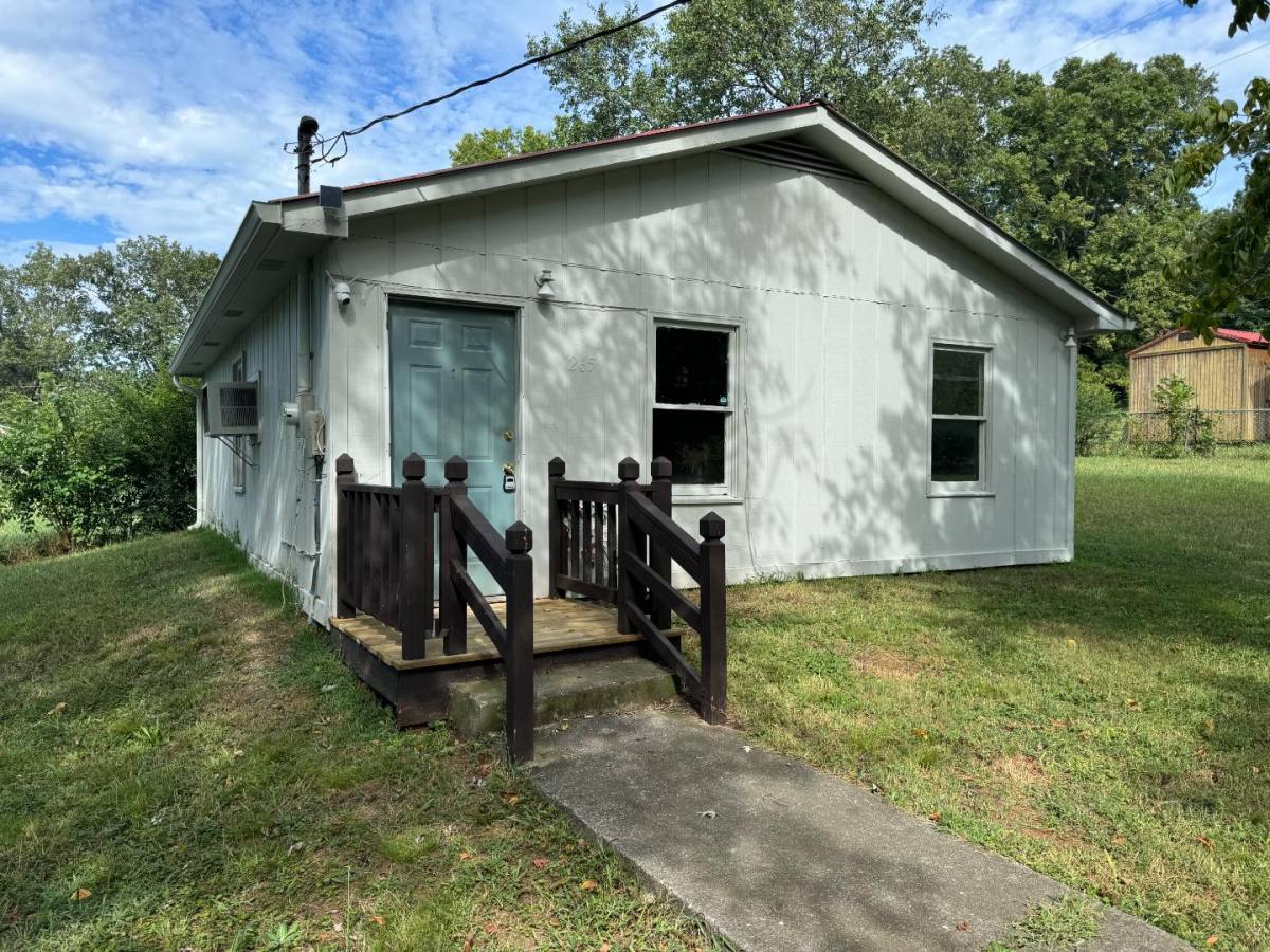 House for rent at 265 T R Christian Rd, New Hope, AL 35760
