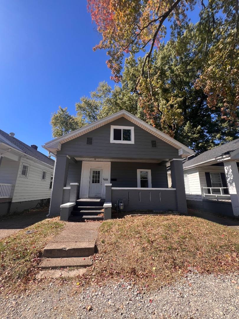 House for rent at 1225 S Bedford Ave, Evansville, IN 47713