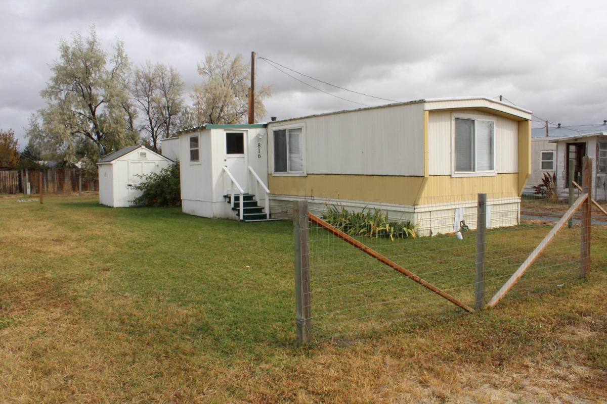 House for rent at 816 Robert, Haines, OR 97833