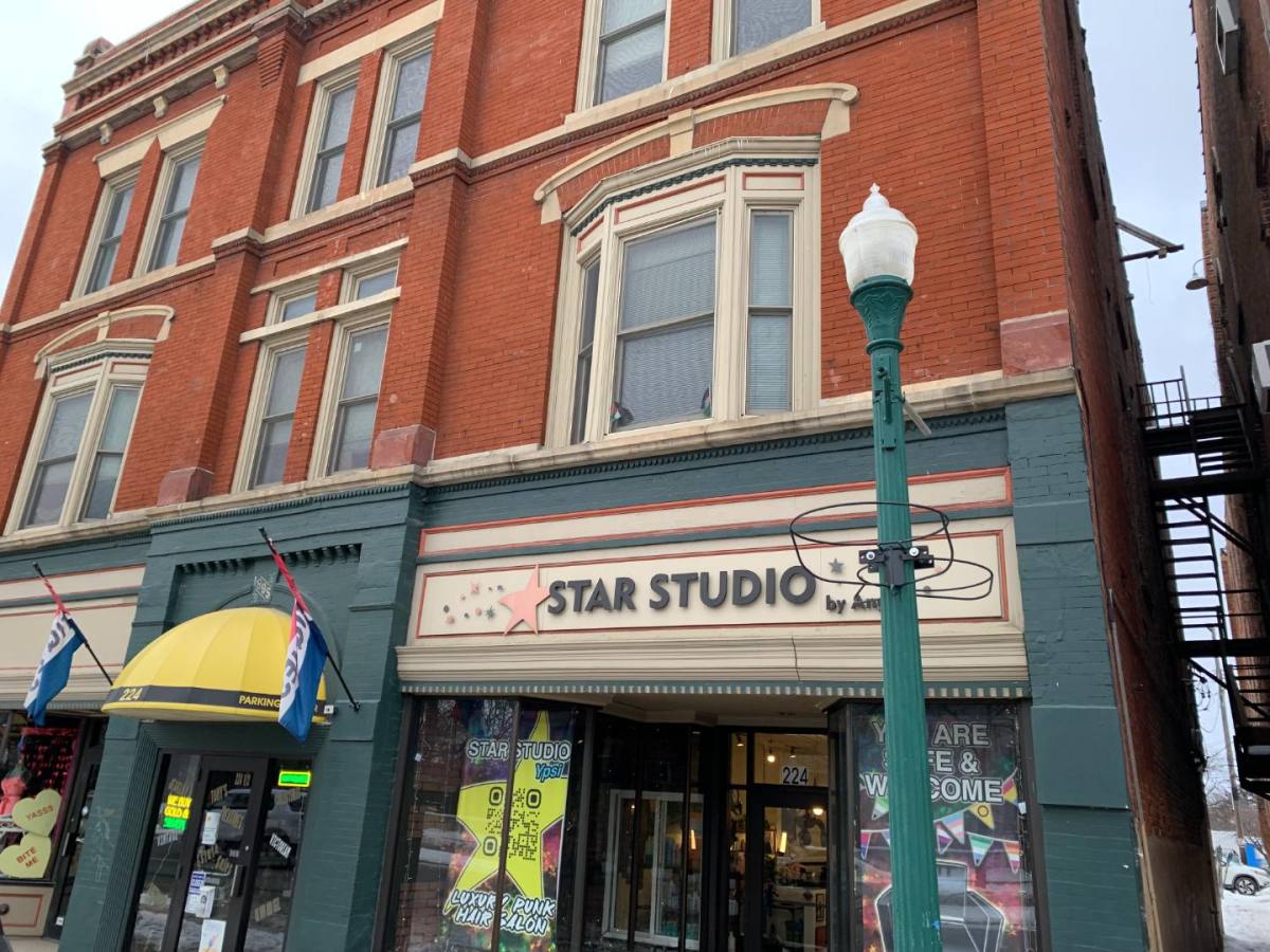Apartment for rent at 224-226 W Michigan Ave #1, Ypsilanti, MI 48197