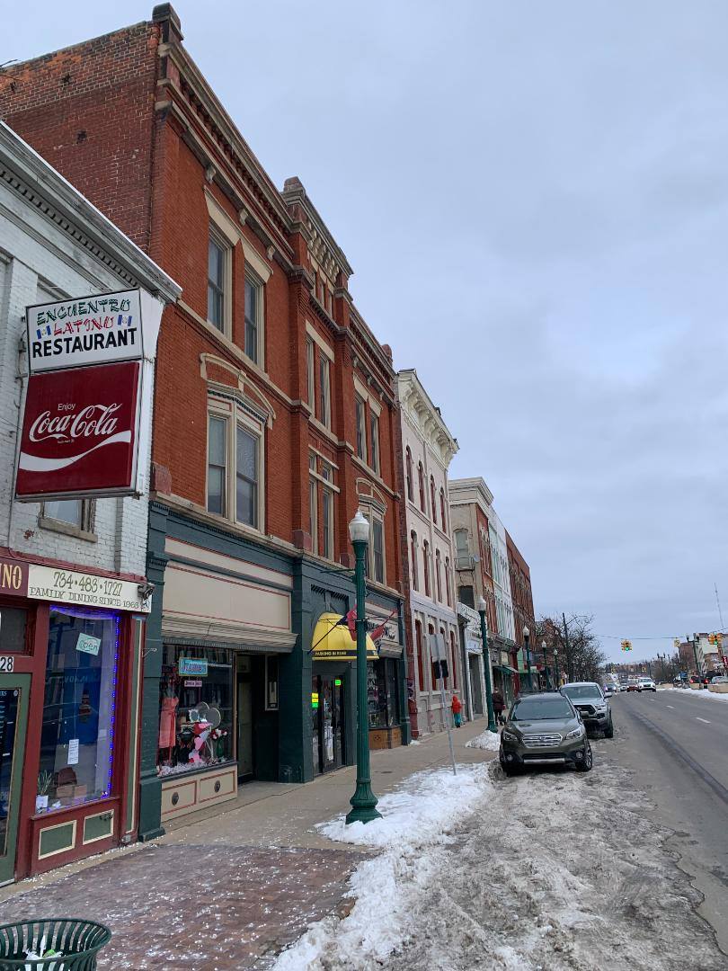 Apartment for rent at 224-226 W Michigan Ave #224-5, Ypsilanti, MI 48197