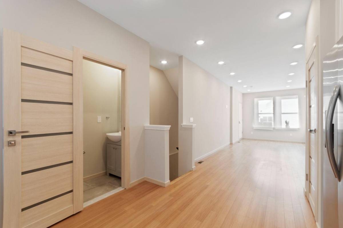 Apartment for rent at 911 W Dauphin St #1, Philadelphia, PA 19133