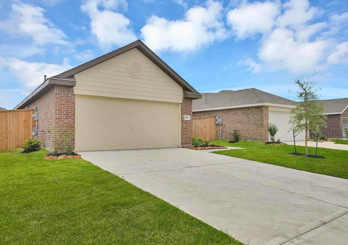 House for rent at 26919 Winward Creek Trail #WINDWARD, Katy, TX 77493