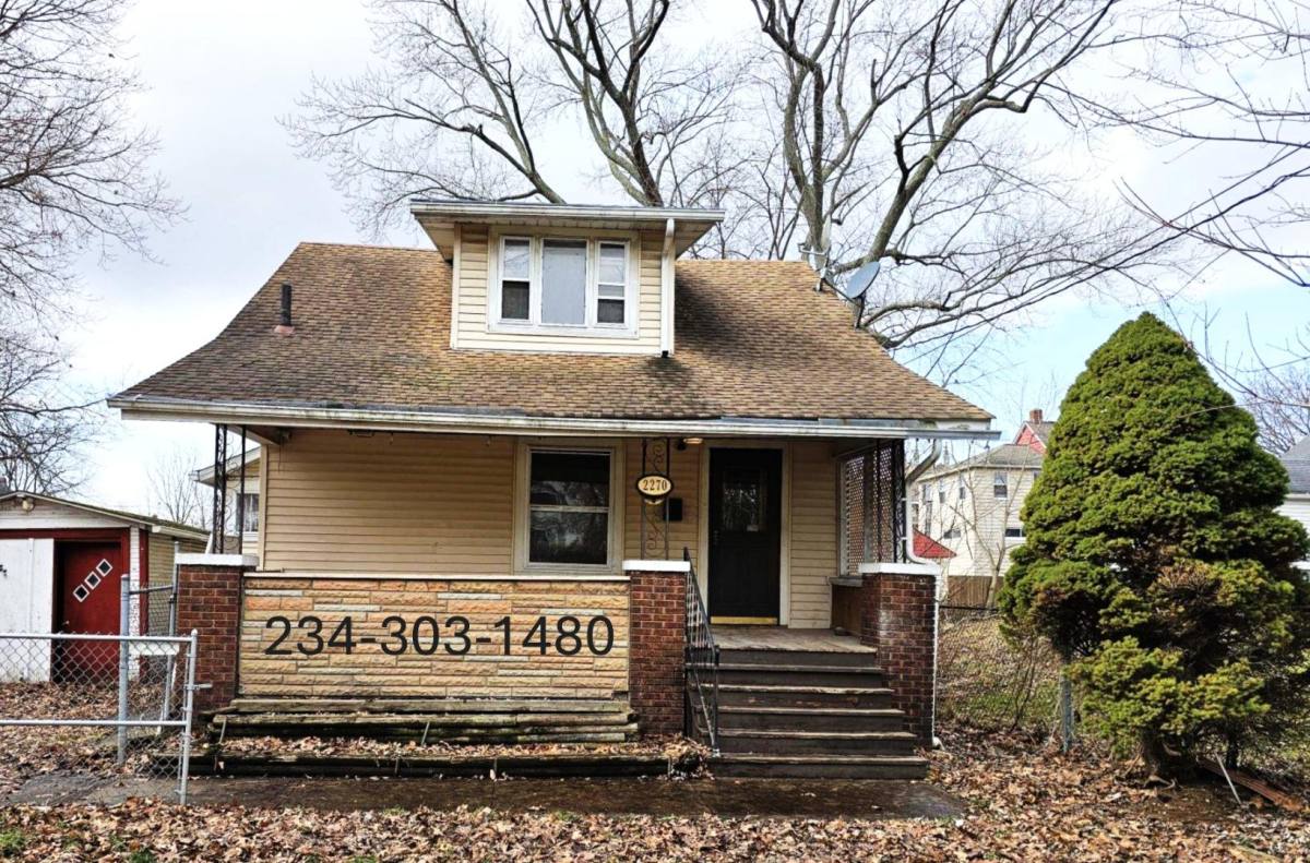 House for rent at 2270 9th St SW, Akron, OH 44314
