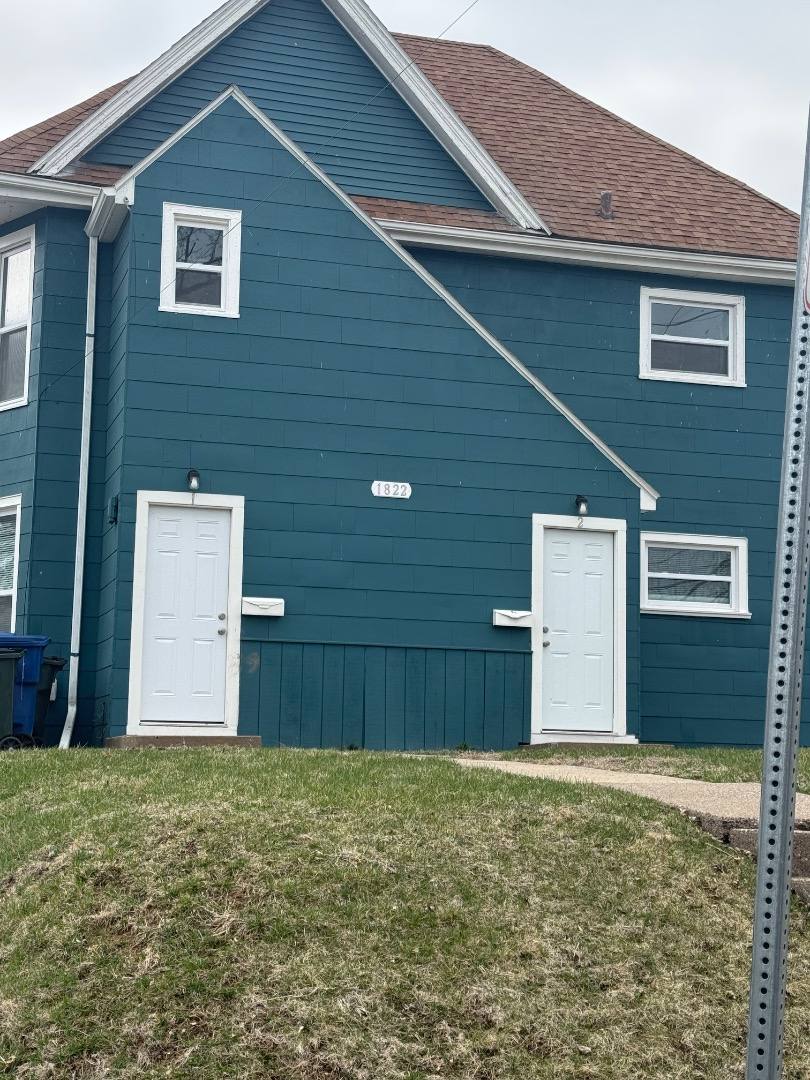 Apartment for rent at 1822 Belle Ave, Davenport, IA 52803
