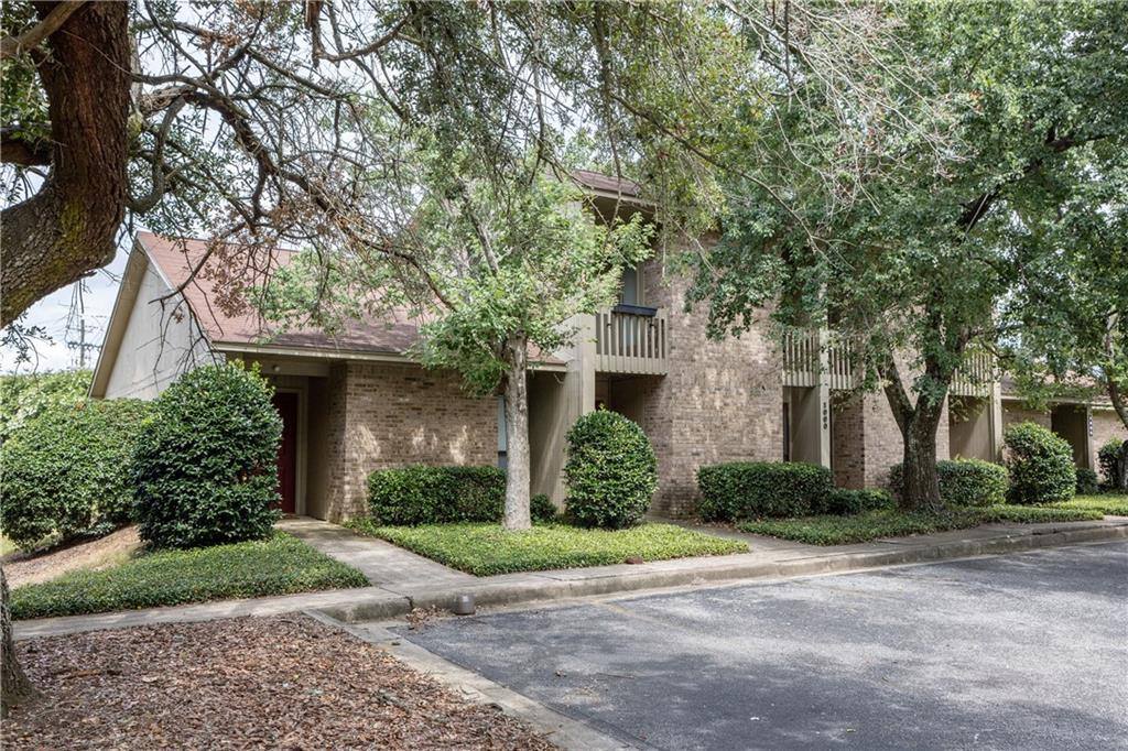 Townhouse for rent at 1000 Stonegate Dr, Auburn, AL 36832