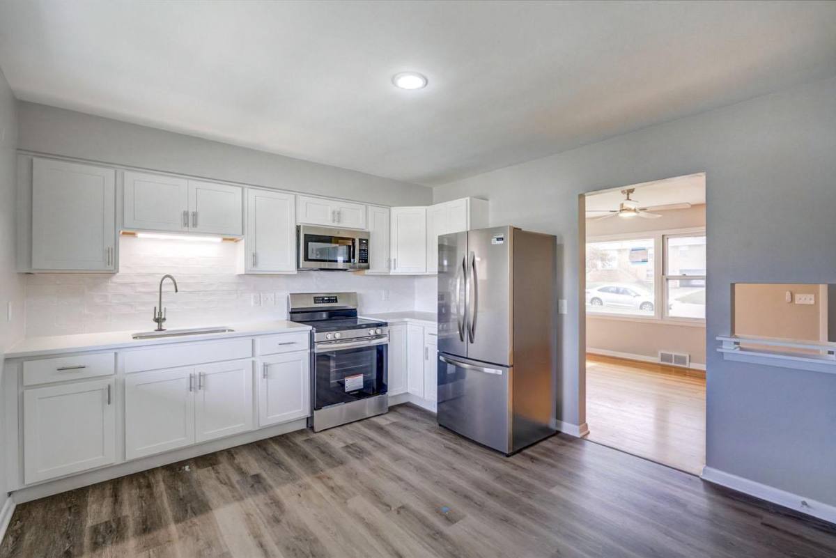 Apartment for rent at 109-115 Ridge Dr, Mount Horeb, WI 53572