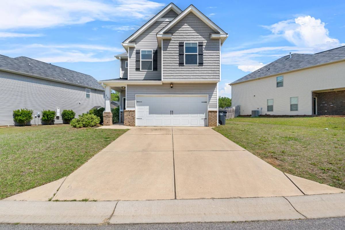 House for rent at 209 Bickley View Court, Chapin, SC 29036