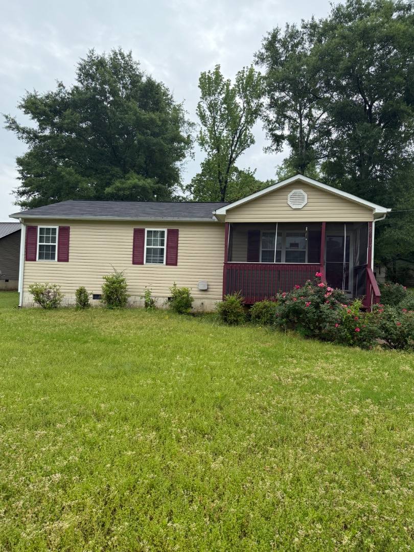 House for rent at 2017 Roberson St SW, Jacksonville, AL 36265