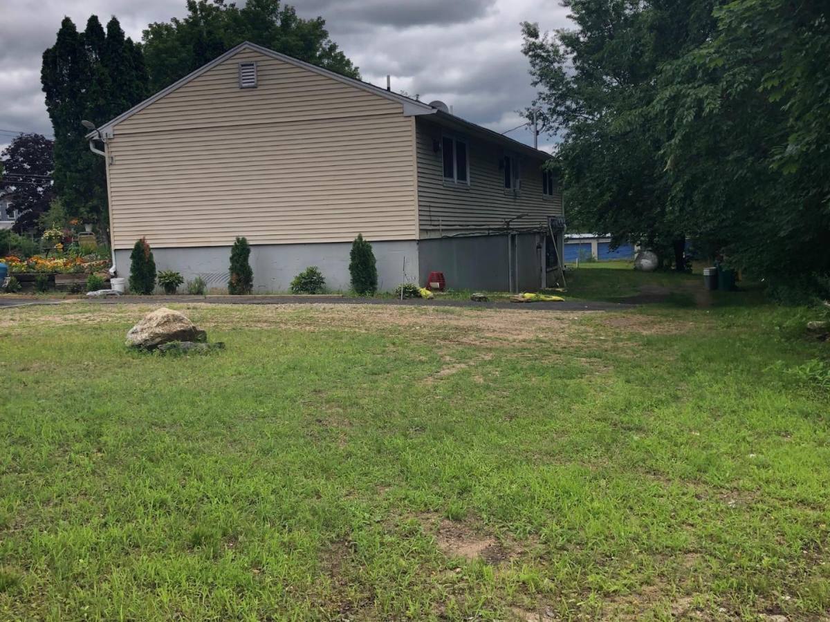Apartment for rent at 273 Milton Rd #4-D, Rochester, NH 03868