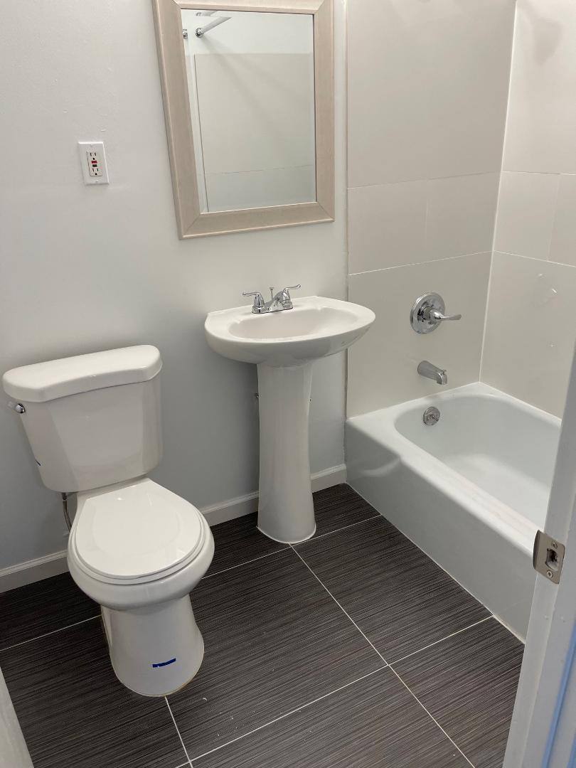Apartment for rent at 194 Washington St #424, Hartford, CT 06106