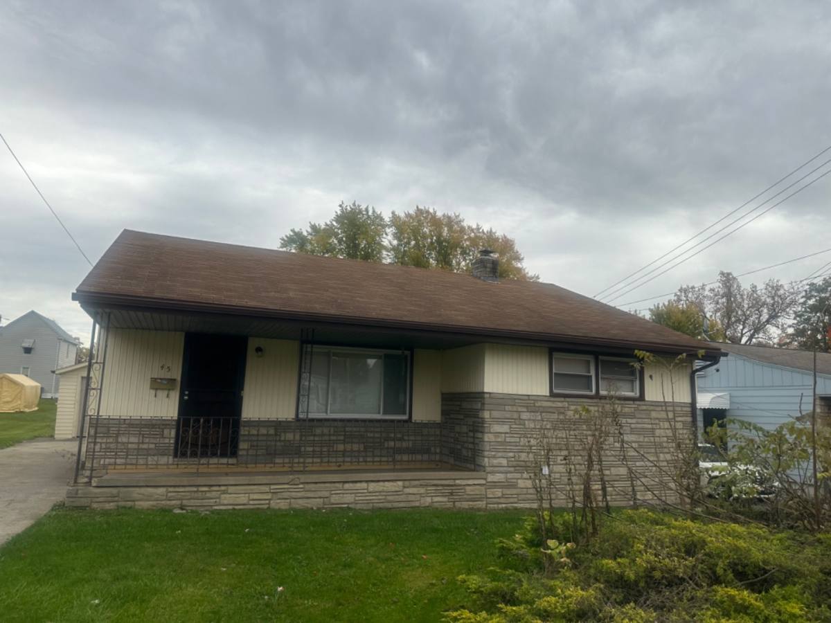 House for rent at 45 S Hartford Ave #1, Youngstown, OH 44509