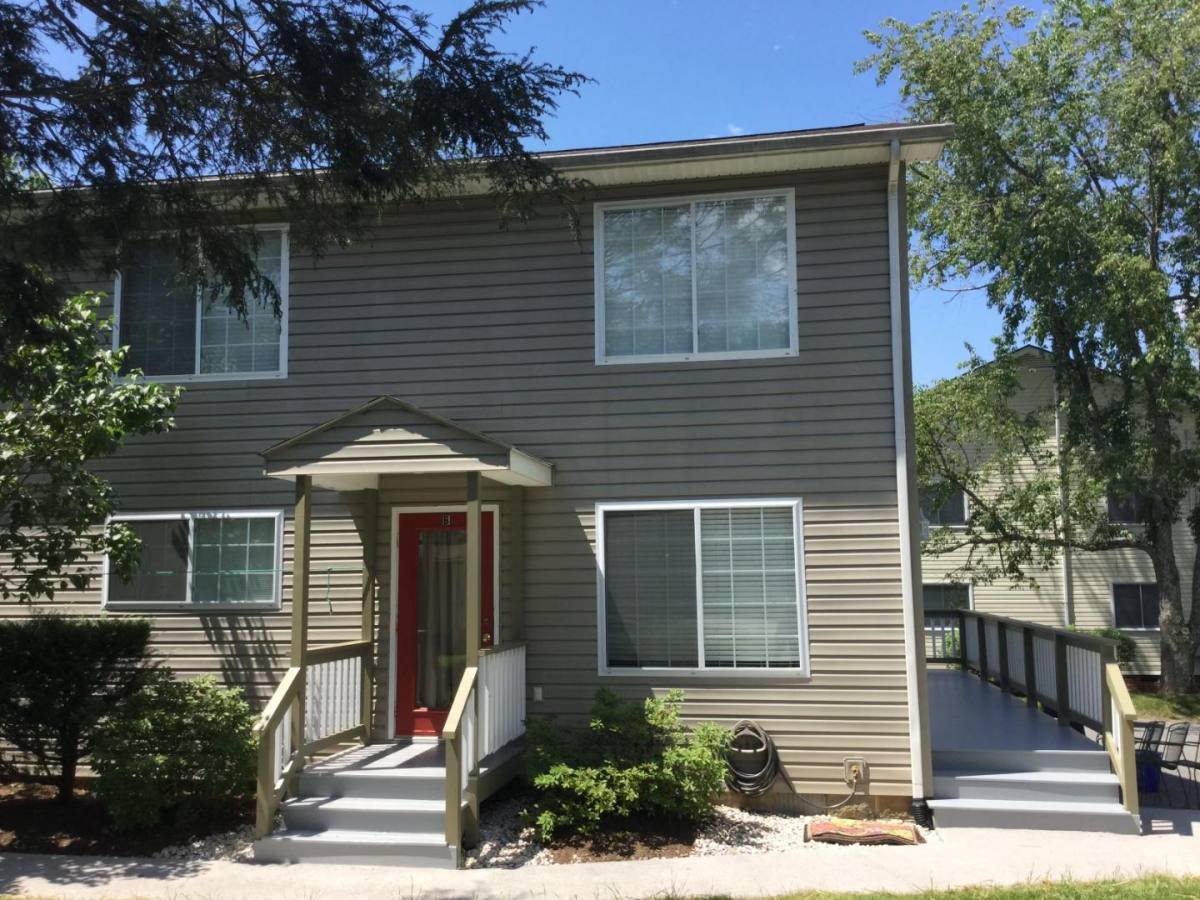 Apartment for rent at 619 B Lee St #619B, Blacksburg, VA 24060