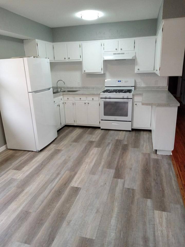 Apartment for rent at 102-114 Heinzel Court 113, Lincoln, IL 62656
