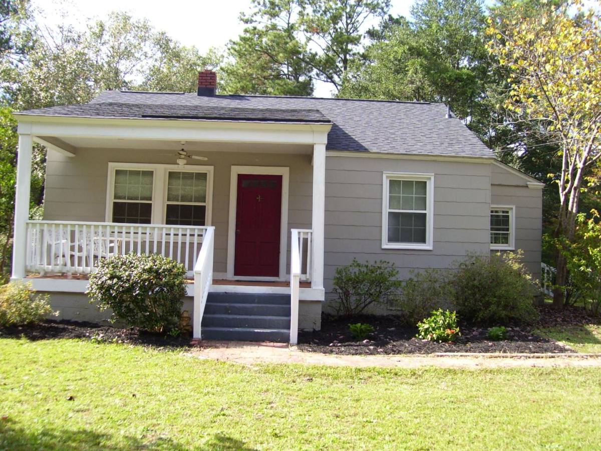 402 Sanborn St #402, Aberdeen, NC 28315