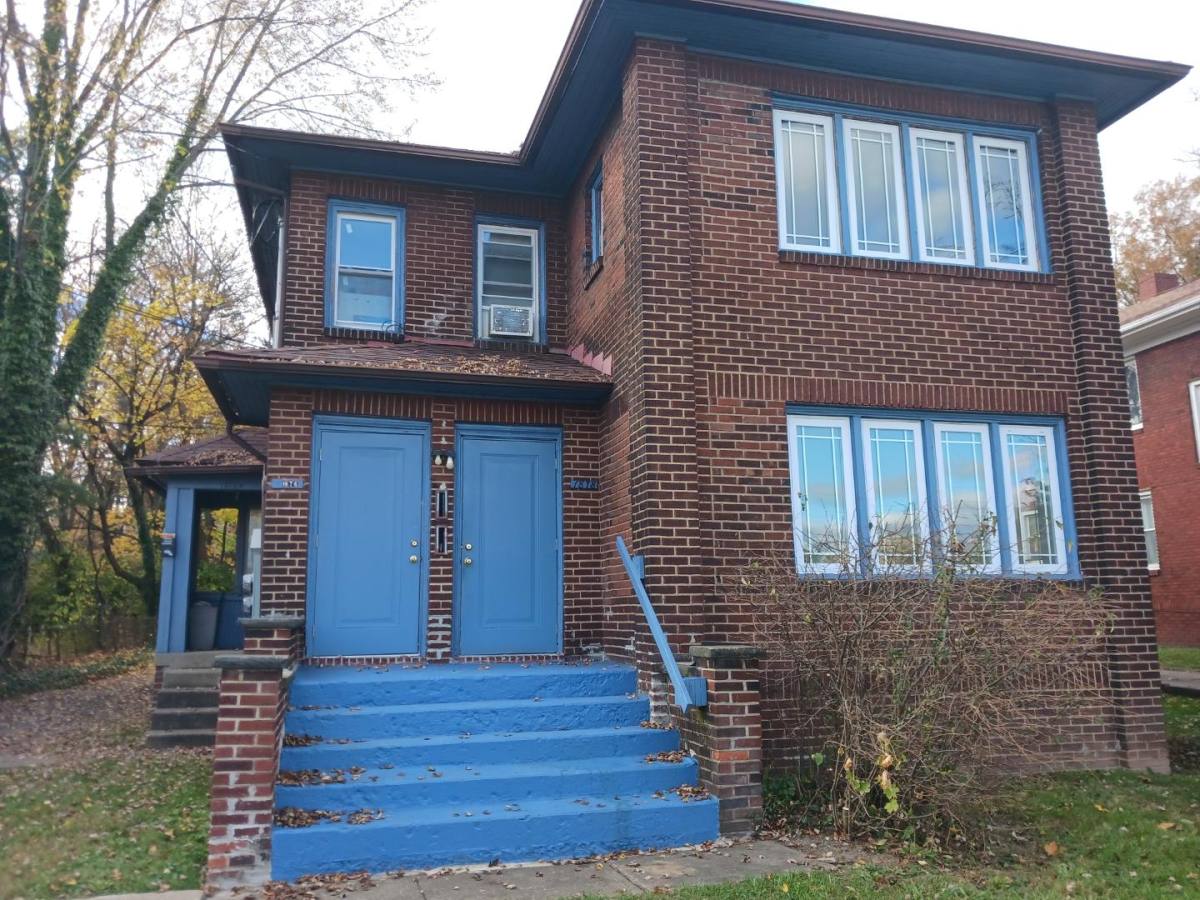 Apartment for rent at 1876 Cordova Ave #1878 1st, Youngstown, OH 44504