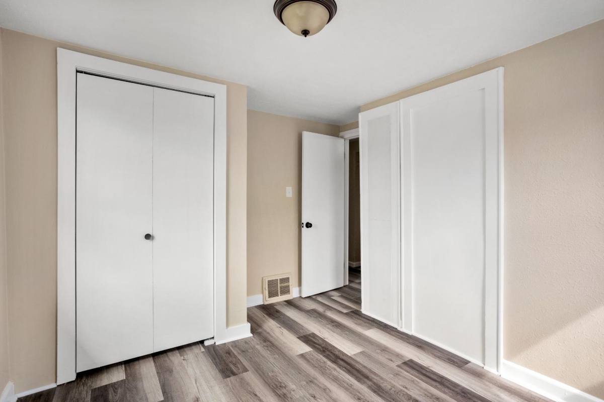 Apartment for rent at 816 Roosevelt St, Menasha, WI 54952