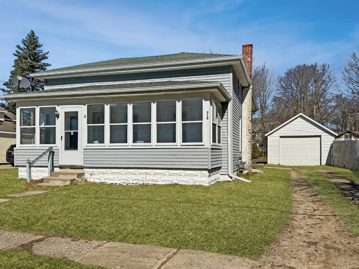 House for rent at 719 Washington St #719, Lakeview, MI 48850