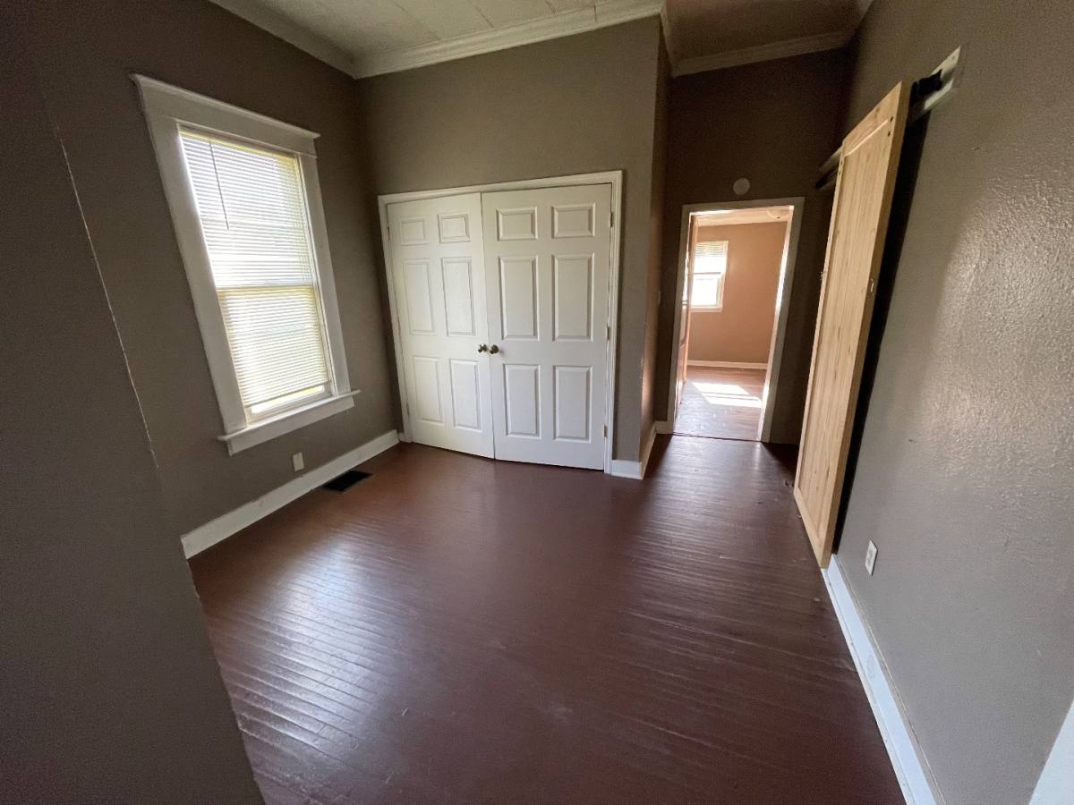 Apartment for rent at 19 S 18th St 23 N #23, Terre Haute, IN 47807
