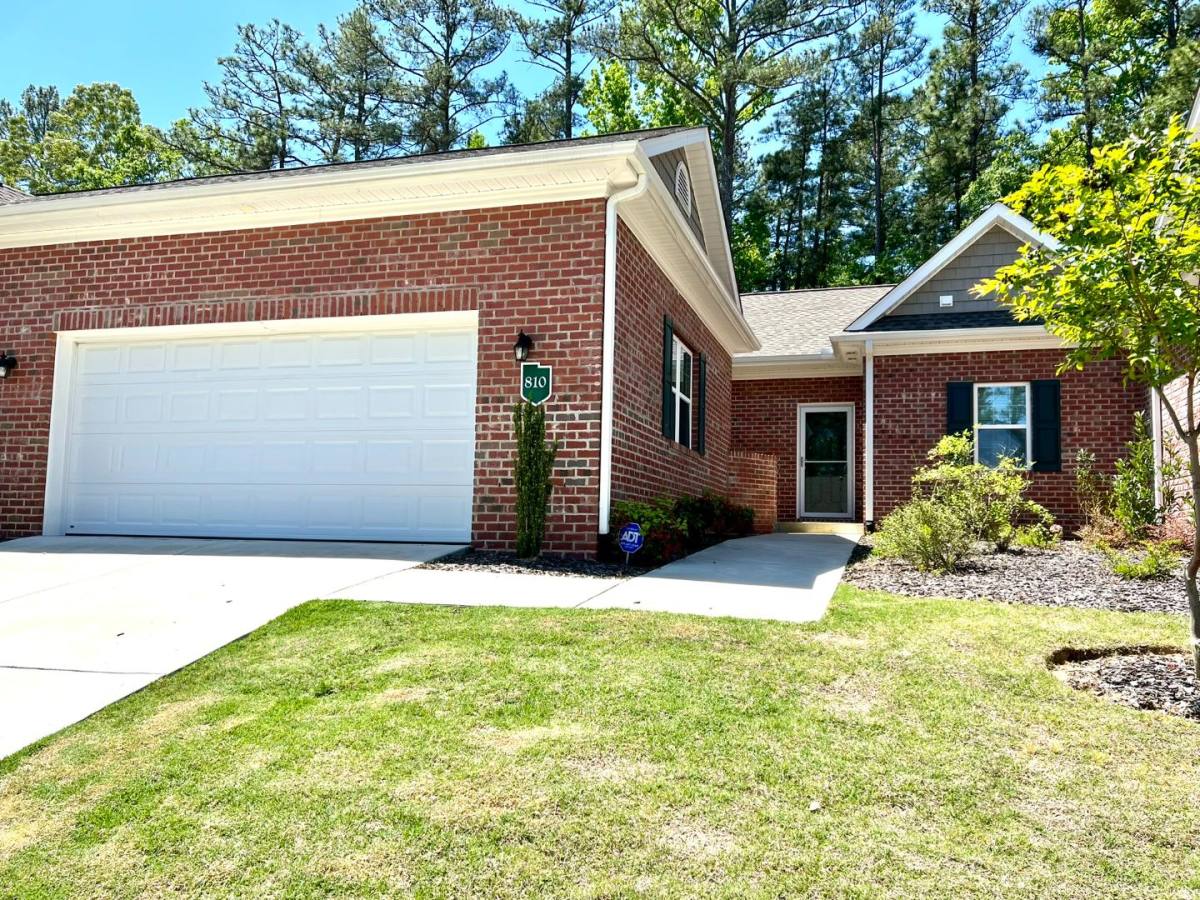 Townhouse for rent at 810 Lighthorse Circle #810, Aberdeen, NC 28315