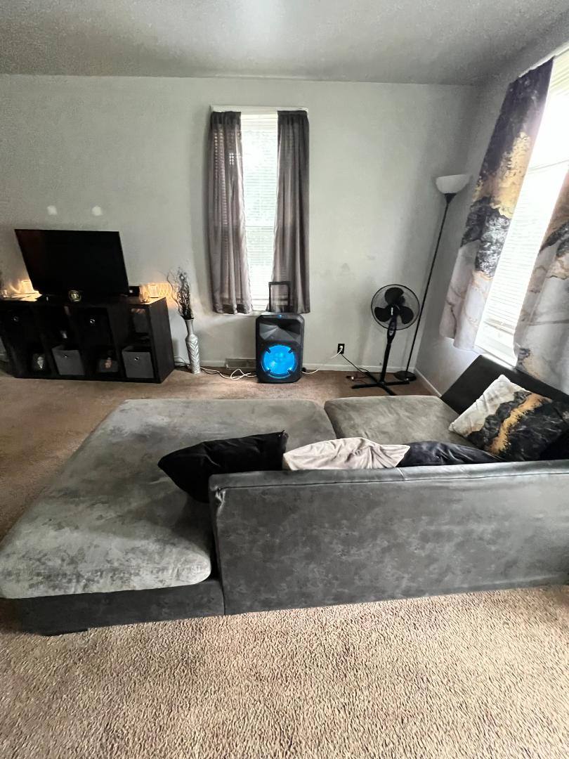House for rent at 1536 Greenwich St, Saginaw, MI 48602