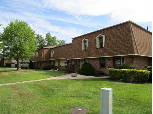 Townhouse for rent at 1440 Prospect St 4, Elyria, OH 44035